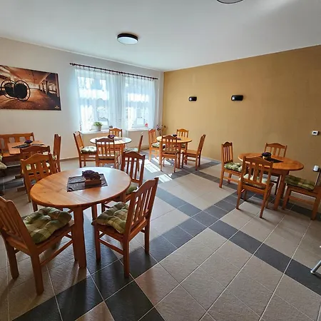 Jerabek Inn