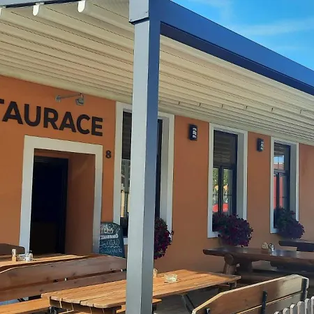 بيت ريفي Jerabek