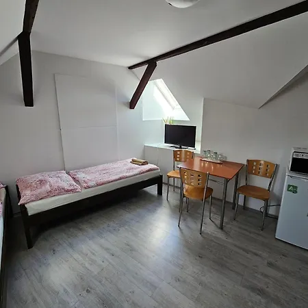 Inn Jerabek