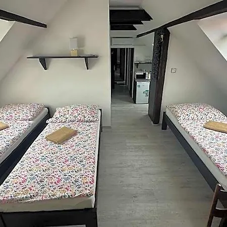 Jerabek Inn Lasenice